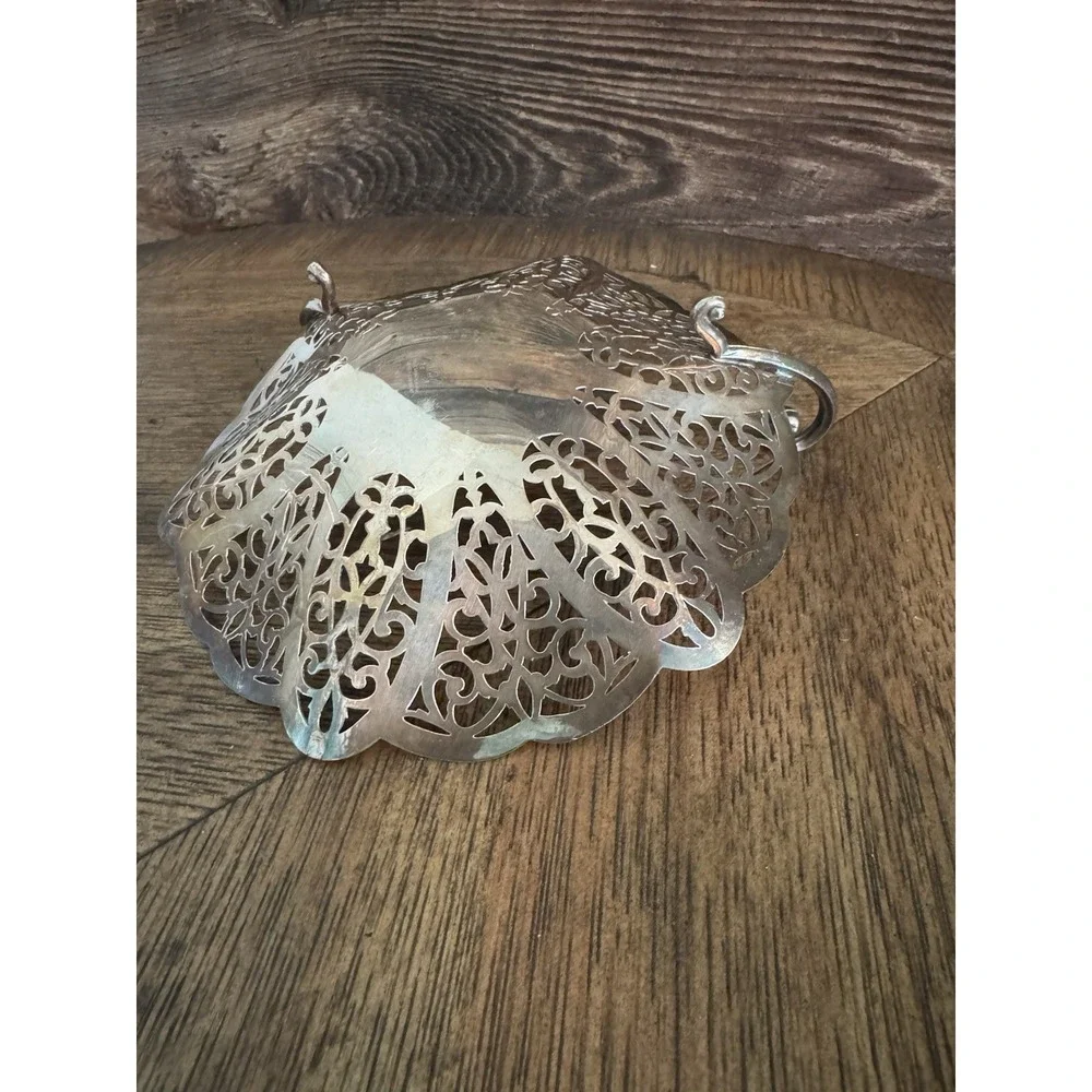 International Silver Co. 6 Inch Diameter Candy Dish, Lovelace. Jewelry,